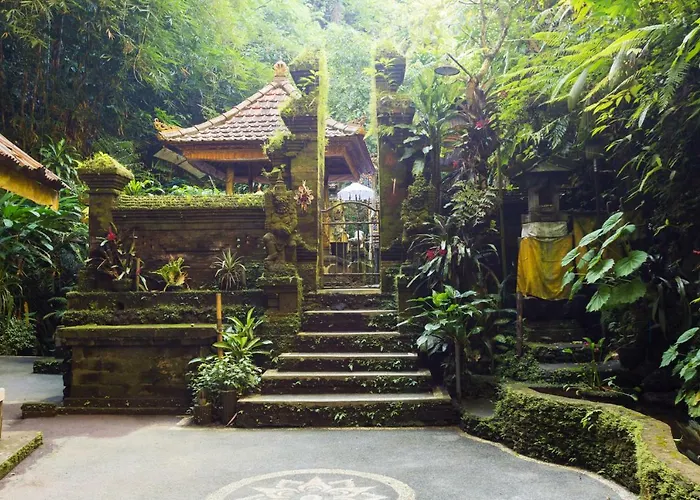 The Pari Sudha 3*